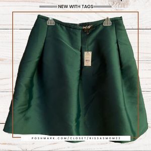 LORD & TAYLOR Green Satin Party Skirt Size 10 NWT